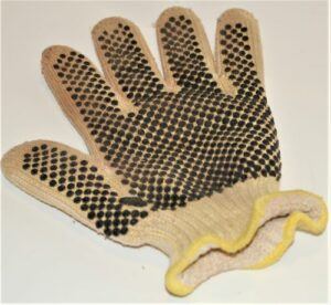 Kevlar-carving-glove-palm-up with rubber dots on palm and fingers